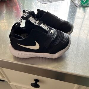 Nike Kids Black and White Velcro Slip-On Sneakers
